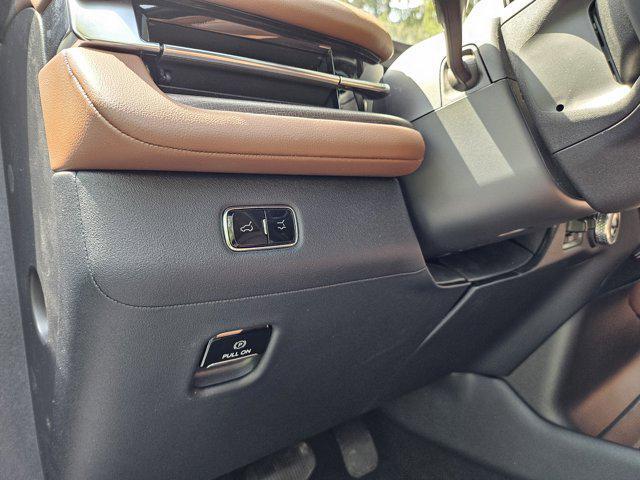 new 2025 Lincoln Navigator car, priced at $112,230
