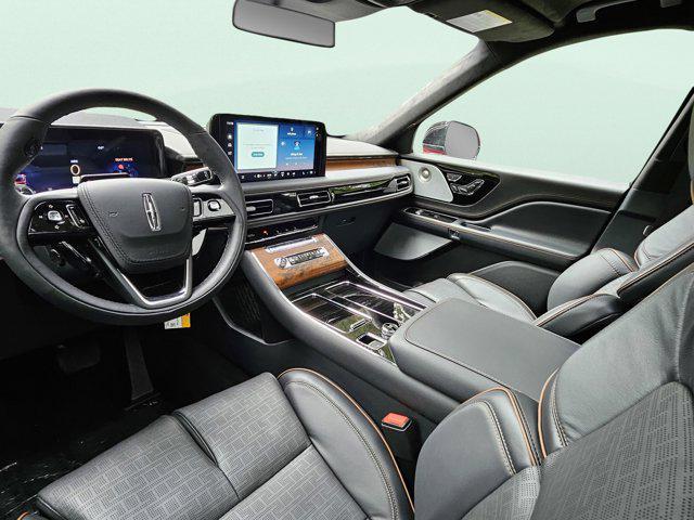 new 2025 Lincoln Aviator car, priced at $92,020