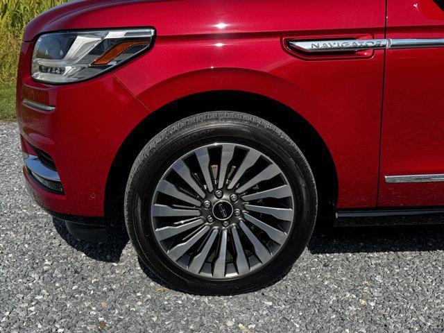 used 2020 Lincoln Navigator car, priced at $60,900