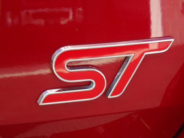 used 2022 Ford Explorer car, priced at $39,900