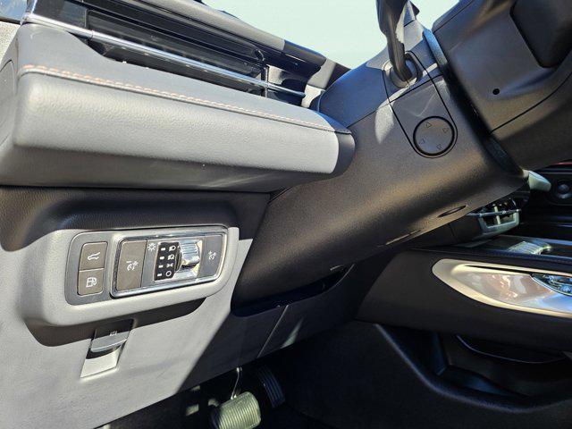 new 2025 Lincoln Nautilus car, priced at $65,500