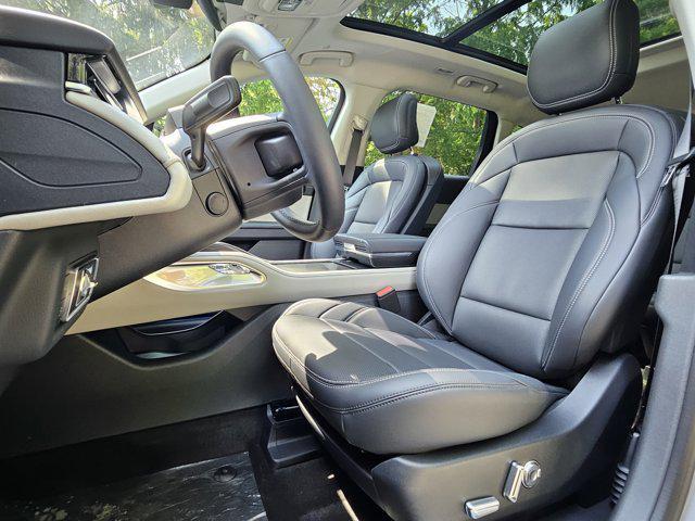 new 2025 Lincoln Nautilus car, priced at $56,392