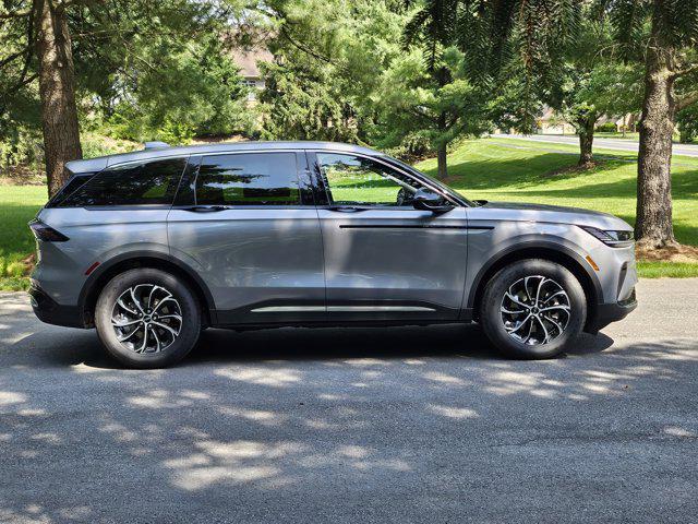 new 2025 Lincoln Nautilus car, priced at $56,392