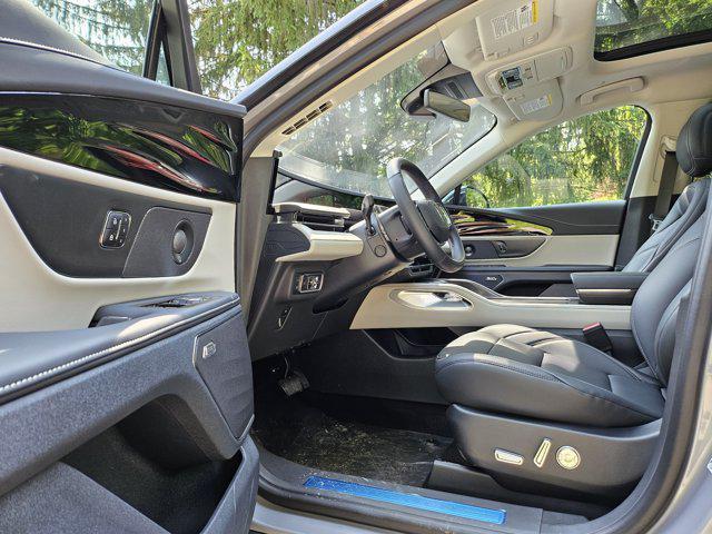 new 2025 Lincoln Nautilus car, priced at $56,392