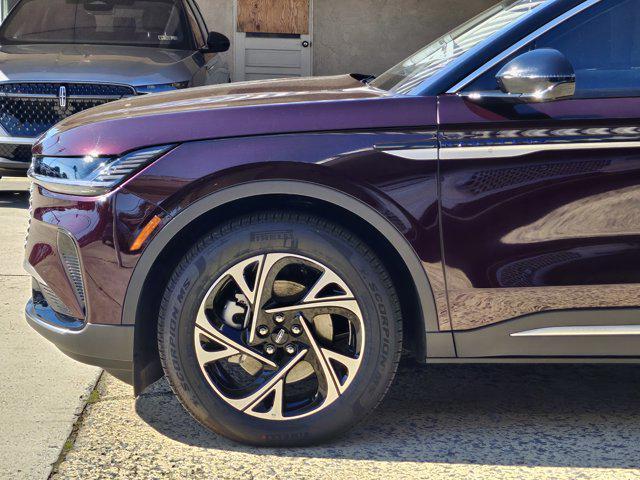 new 2025 Lincoln Nautilus car, priced at $62,020