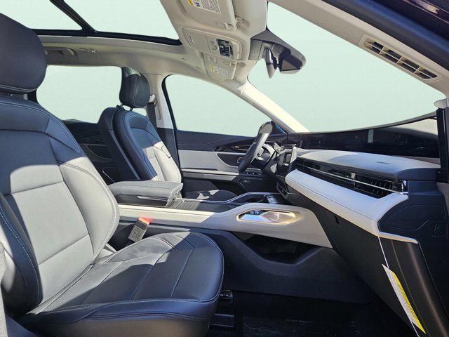 new 2025 Lincoln Nautilus car, priced at $62,020