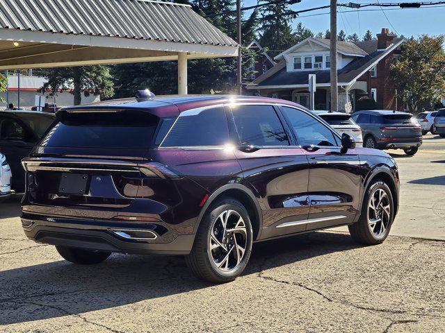 new 2025 Lincoln Nautilus car, priced at $62,020