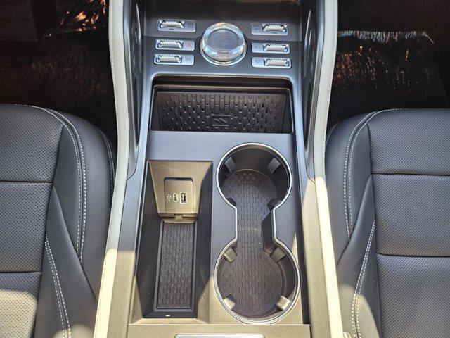 new 2025 Lincoln Nautilus car, priced at $62,020