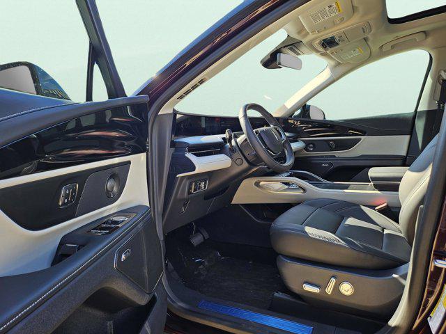 new 2025 Lincoln Nautilus car, priced at $62,020