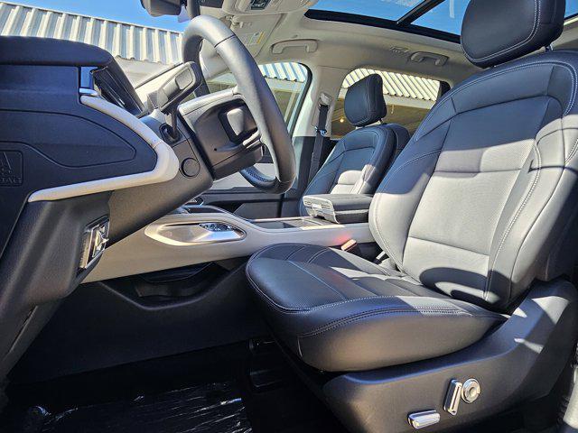 new 2025 Lincoln Nautilus car, priced at $62,020