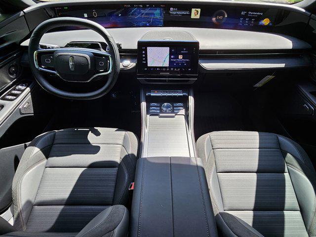 new 2025 Lincoln Nautilus car, priced at $65,600