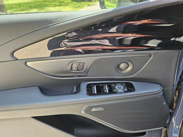 new 2025 Lincoln Nautilus car, priced at $65,600