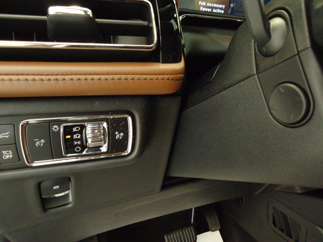 used 2023 Lincoln Nautilus car, priced at $42,900