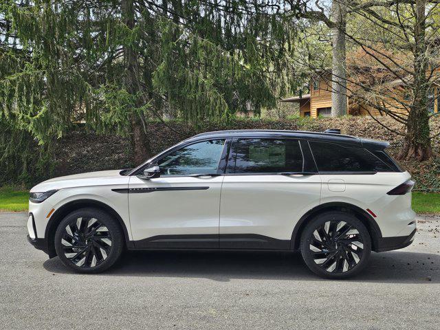 new 2025 Lincoln Nautilus car, priced at $62,401