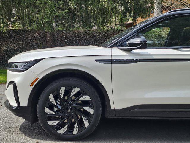 new 2025 Lincoln Nautilus car, priced at $62,401