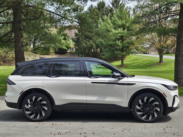 new 2025 Lincoln Nautilus car, priced at $62,401