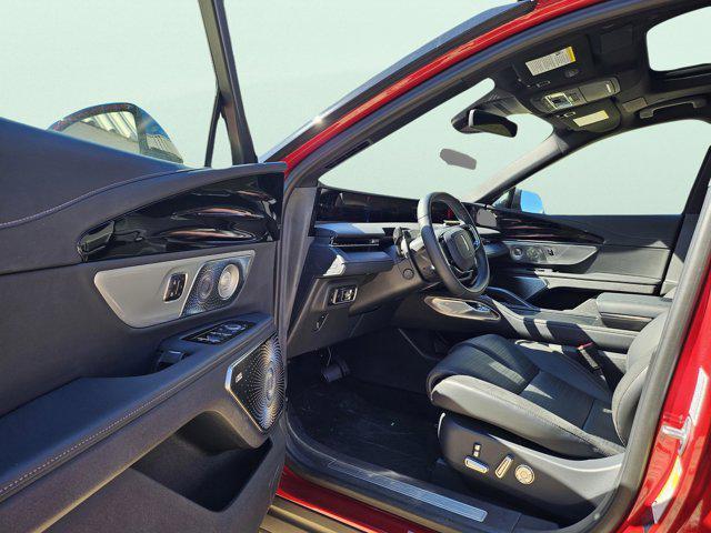 new 2025 Lincoln Nautilus car, priced at $70,000