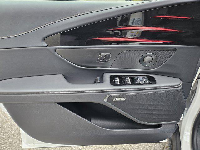new 2025 Lincoln Nautilus car, priced at $63,800