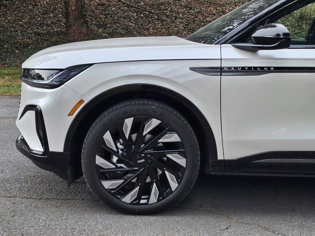 new 2025 Lincoln Nautilus car, priced at $63,800