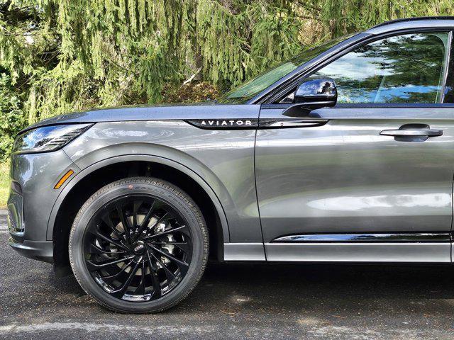 new 2025 Lincoln Aviator car, priced at $80,810