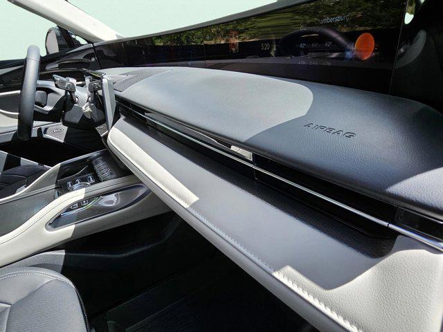 new 2025 Lincoln Nautilus car, priced at $58,500
