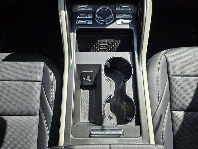 new 2025 Lincoln Nautilus car, priced at $58,500