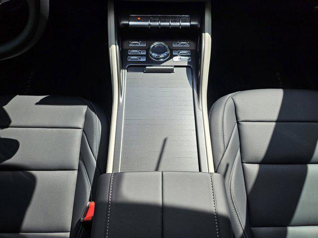 new 2025 Lincoln Nautilus car, priced at $58,500
