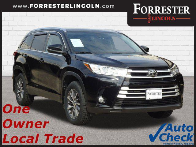 used 2019 Toyota Highlander car, priced at $25,900