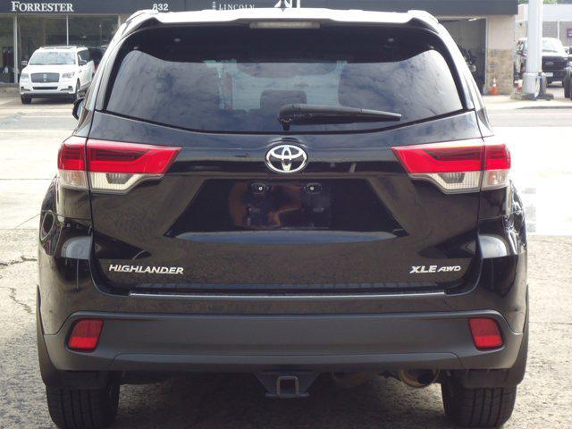 used 2019 Toyota Highlander car, priced at $25,900