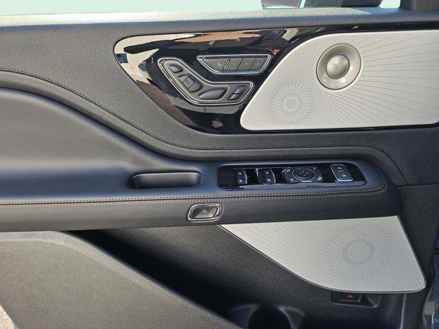 new 2025 Lincoln Aviator car, priced at $78,000