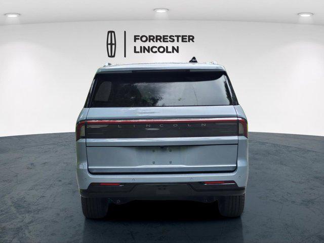 new 2025 Lincoln Navigator car, priced at $110,115