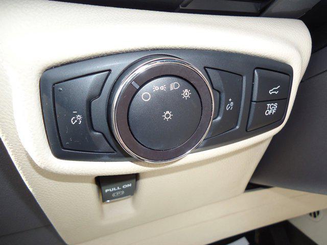 used 2020 Lincoln Nautilus car, priced at $25,900
