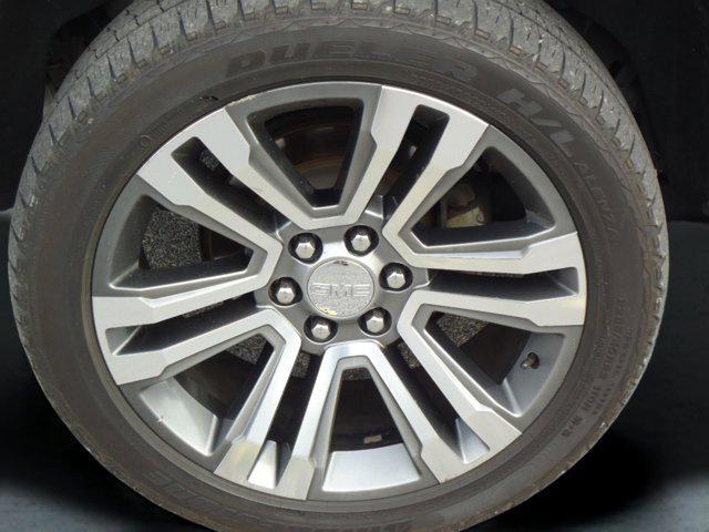 used 2018 GMC Yukon XL car, priced at $18,900