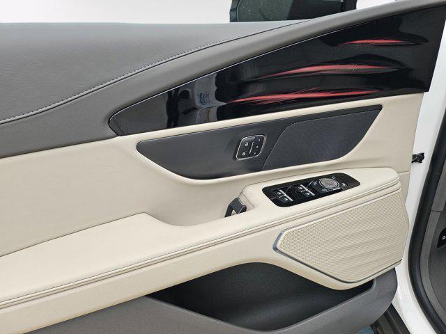 new 2025 Lincoln Nautilus car, priced at $54,900