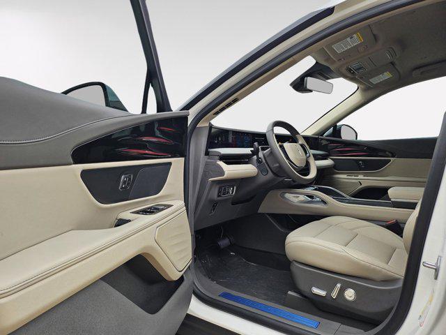 new 2025 Lincoln Nautilus car, priced at $54,900