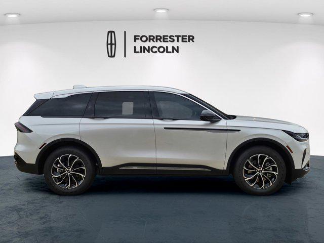 new 2025 Lincoln Nautilus car, priced at $54,900