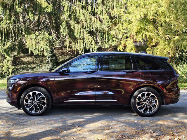 new 2024 Lincoln Nautilus car, priced at $60,900