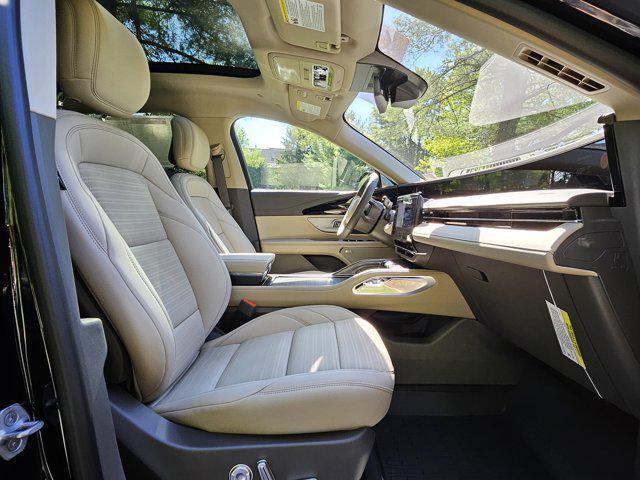 new 2025 Lincoln Nautilus car, priced at $57,571
