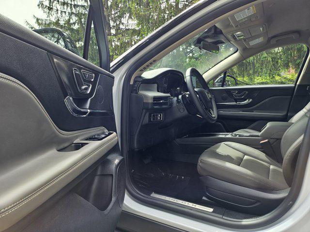 new 2025 Lincoln Corsair car, priced at $44,018
