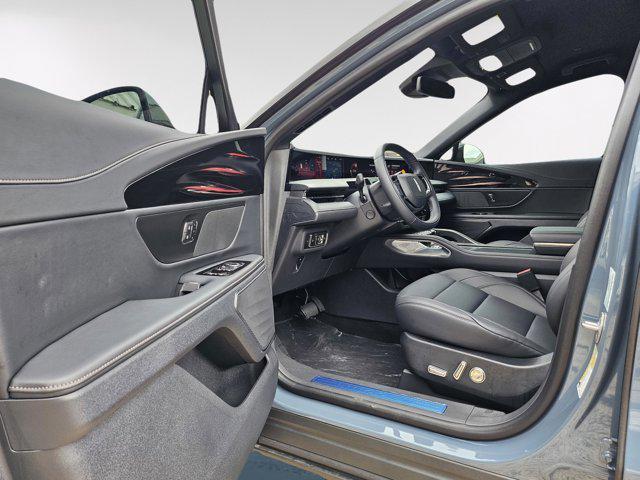 new 2025 Lincoln Nautilus car, priced at $55,800
