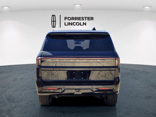 new 2025 Lincoln Navigator car, priced at $122,835