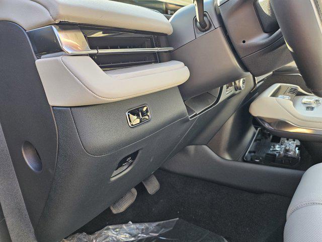 new 2025 Lincoln Navigator car, priced at $104,265