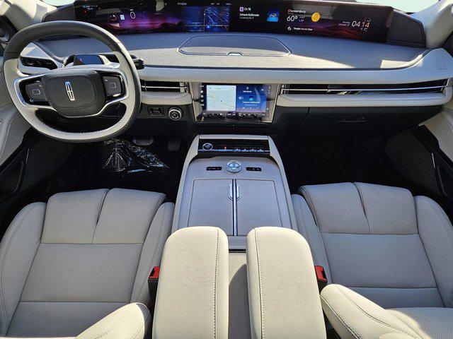 new 2025 Lincoln Navigator car, priced at $104,265