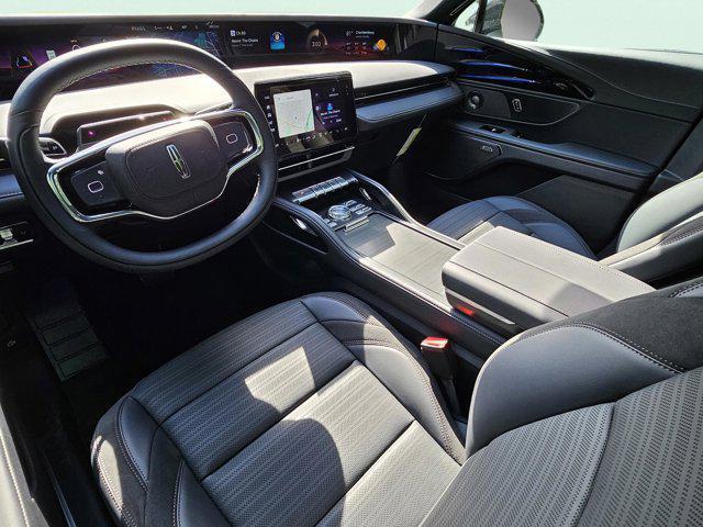 new 2025 Lincoln Nautilus car, priced at $65,700