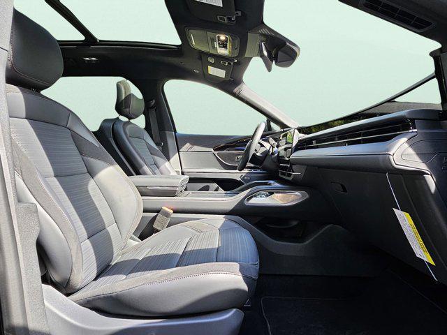 new 2025 Lincoln Nautilus car, priced at $65,700