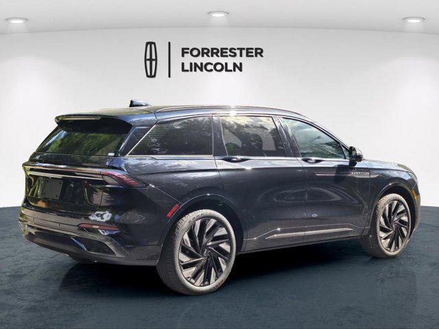 new 2025 Lincoln Nautilus car, priced at $65,700