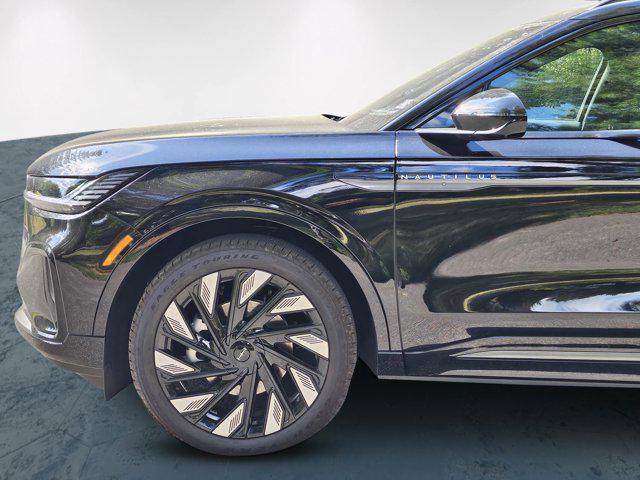 new 2025 Lincoln Nautilus car, priced at $65,700