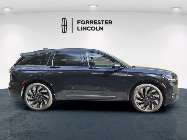 new 2025 Lincoln Nautilus car, priced at $65,700
