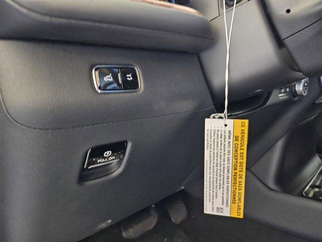 new 2025 Lincoln Navigator car, priced at $123,585