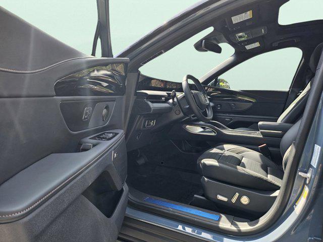 new 2025 Lincoln Nautilus car, priced at $64,300